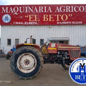 UNIVERSAL MODELO 533 TRACTOR PARA DESARME FUNCIONANDO